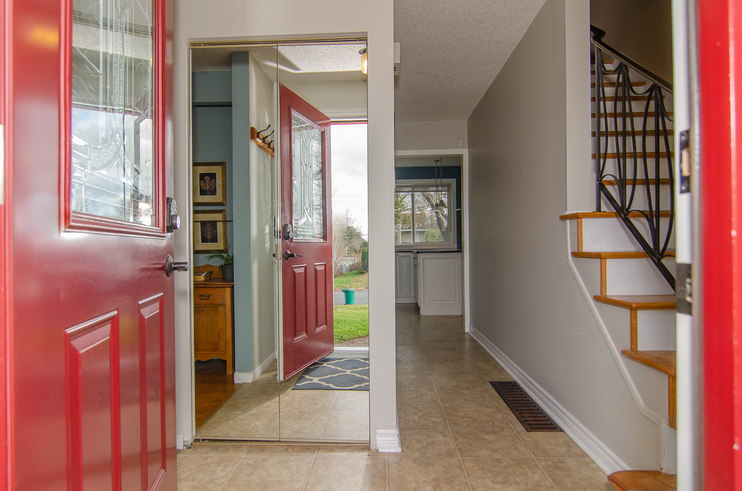 590 Fielding Dr, Ottawa, ON K1V 7H1