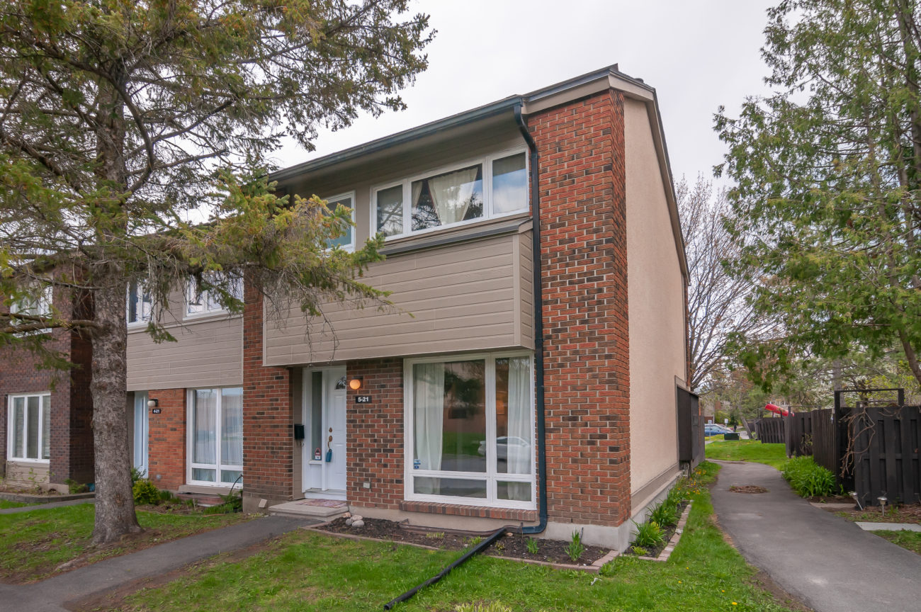 Unit 5 21 Midland Cres. Arlington Woods